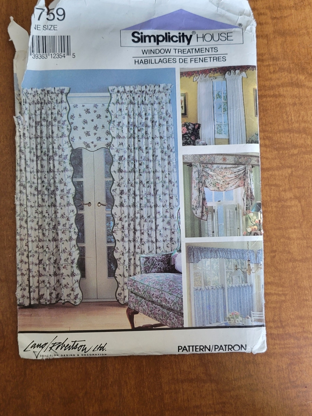 Simplicity Floral Window Treatment Pattern in White and Purple